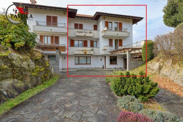 casa indipendente in vendita a Luino