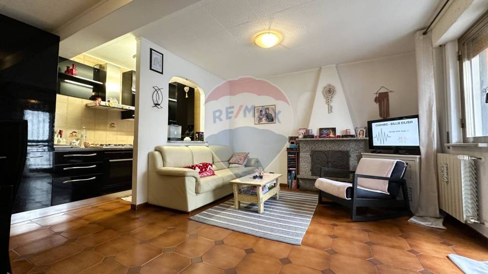casa indipendente in vendita a Luino