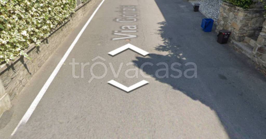 terreno edificabile in vendita a Luino in zona Voldomino
