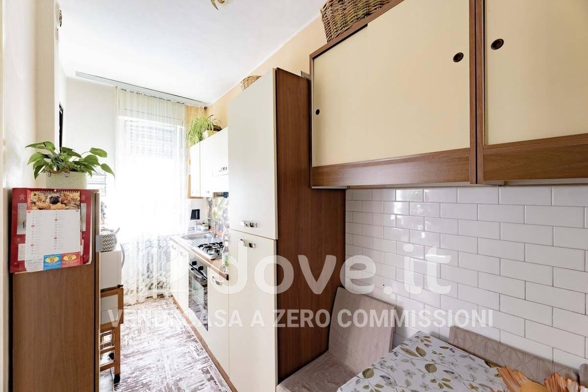 appartamento in vendita a Luino in zona Fornasette