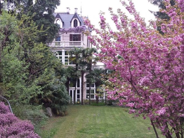 casa indipendente in vendita a Luino