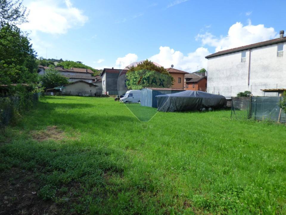 appartamento in vendita a Luino in zona Voldomino