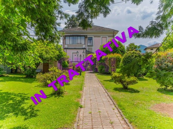 casa indipendente in vendita a Luino