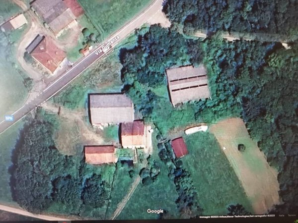 casa indipendente in vendita a Luino