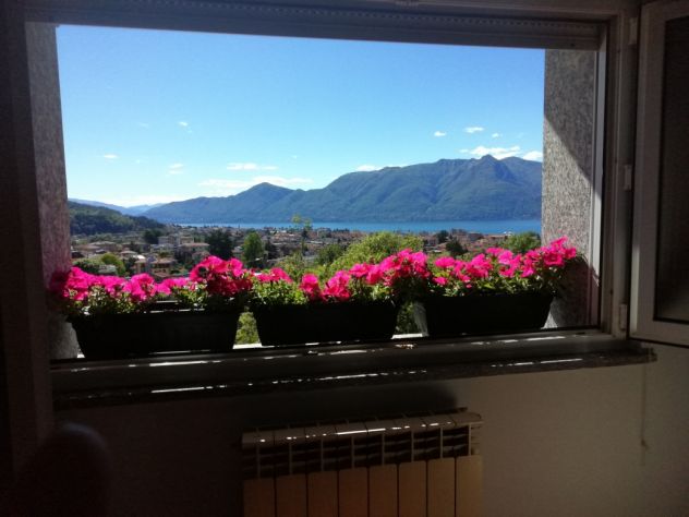 casa indipendente in vendita a Luino