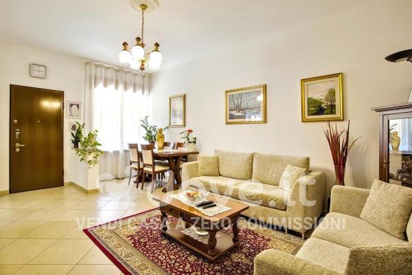 appartamento in vendita a Luino in zona Voldomino