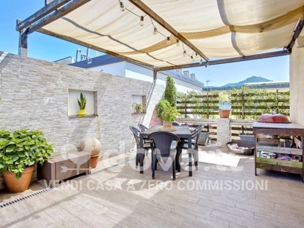 appartamento in vendita a Luino in zona Voldomino