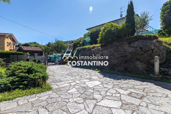 casa indipendente in vendita a Luino