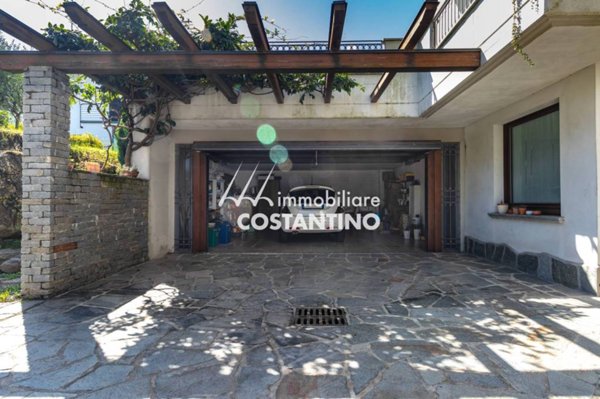 casa indipendente in vendita a Luino