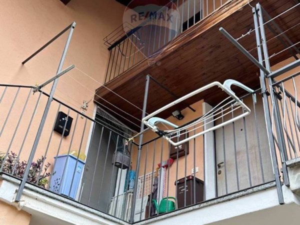 appartamento in vendita a Luino in zona Voldomino