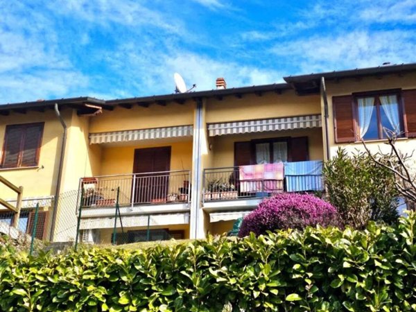 appartamento in vendita a Luino in zona Poppino