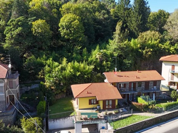 appartamento in vendita a Luino in zona Poppino