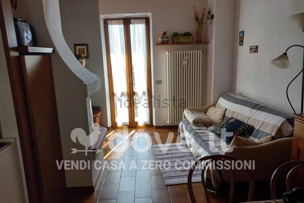 appartamento in vendita a Luino in zona Colmegna