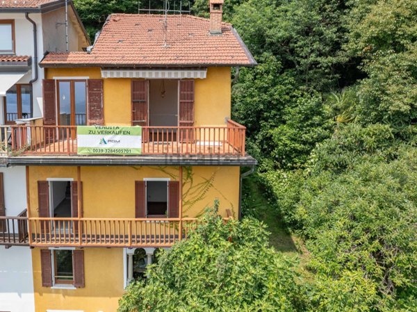 casa indipendente in vendita a Luino