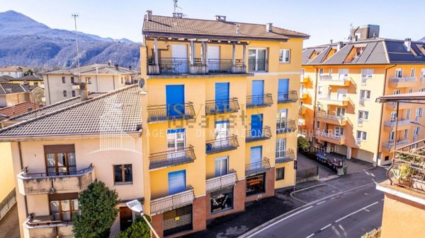 negozio in vendita a Luino