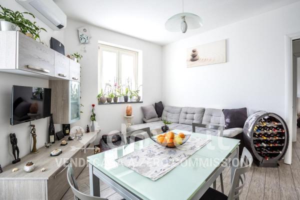 appartamento in vendita a Luino in zona Voldomino