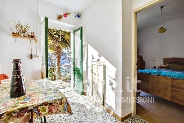 appartamento in vendita a Luino in zona Colmegna