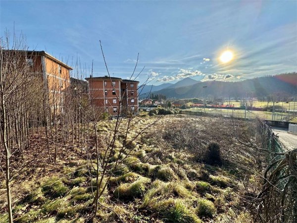 casa indipendente in vendita a Luino in zona Voldomino