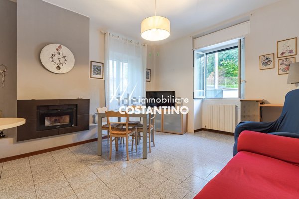 appartamento in vendita a Luino in zona Fornasette