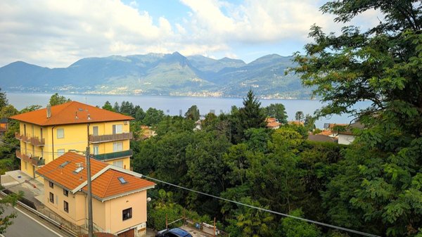 casa indipendente in vendita a Luino in zona Tecco