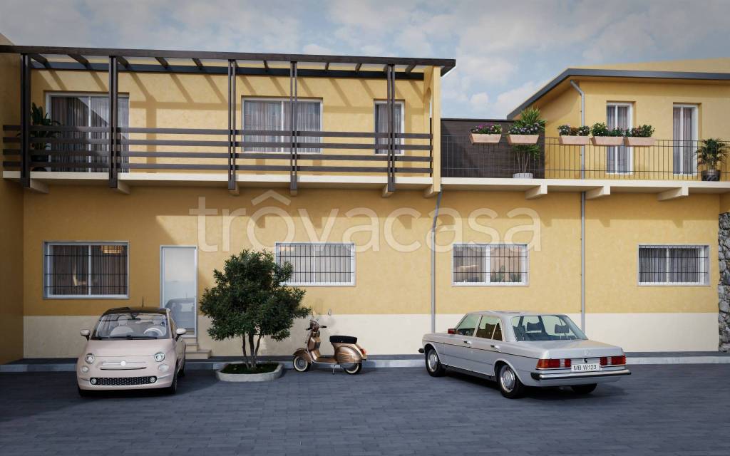 appartamento in vendita a Luino in zona Fornasette