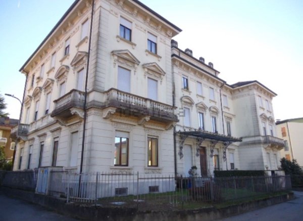 appartamento in vendita a Luino