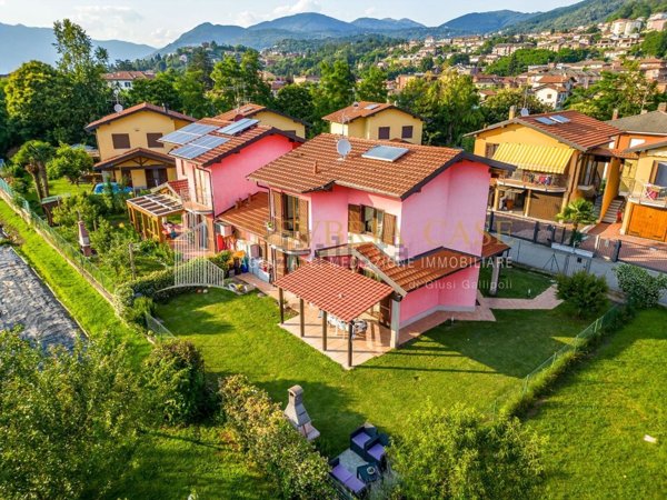 casa indipendente in vendita a Luino