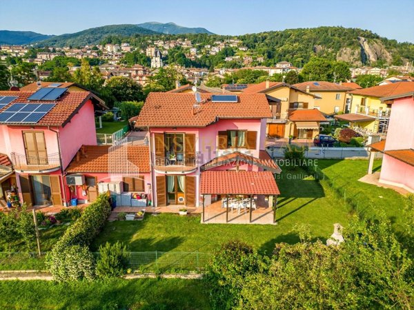 casa indipendente in vendita a Luino