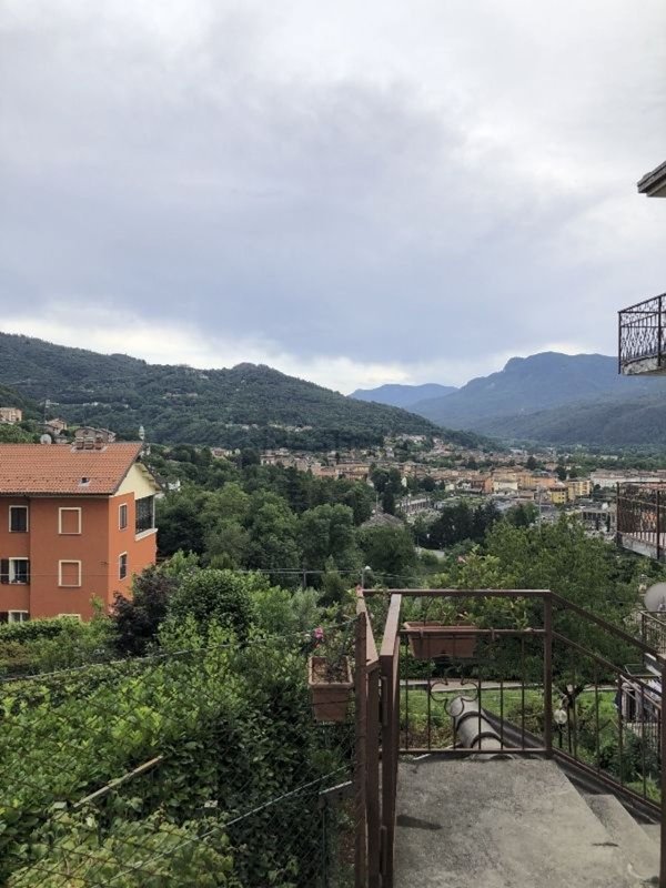 locale di sgombero in vendita a Luino