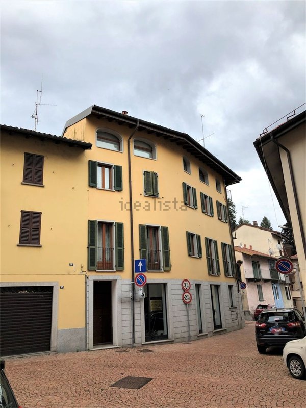 casa indipendente in vendita a Luino