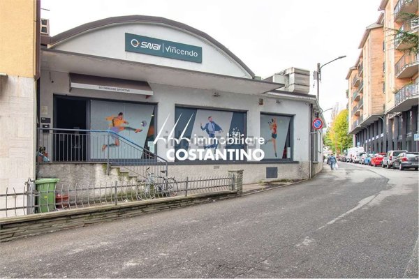 locale commerciale in vendita a Luino