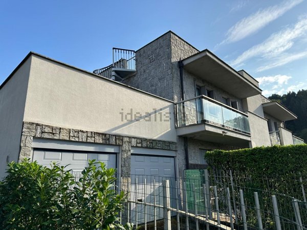 casa indipendente in vendita a Luino