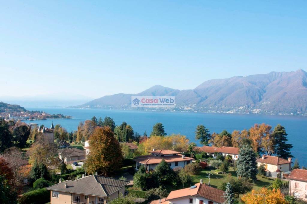 casa indipendente in vendita a Luino