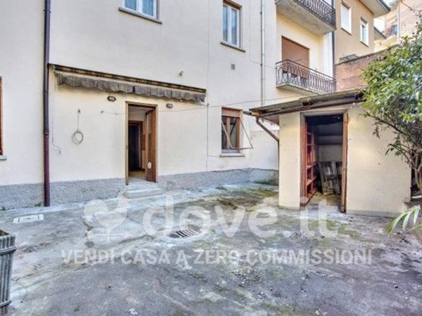 appartamento in vendita a Luino in zona Voldomino