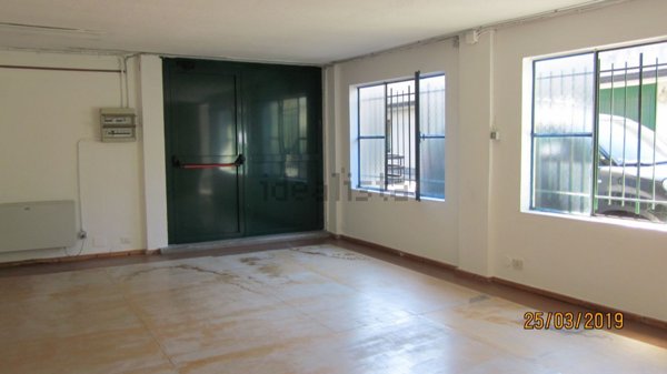 locale di sgombero in vendita a Luino