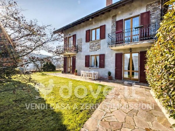 casa indipendente in vendita a Luino