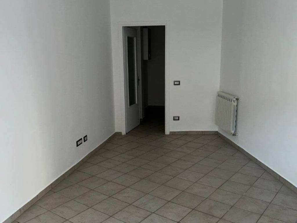 negozio in vendita a Luino