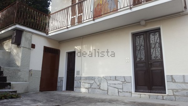 appartamento in vendita a Luino in zona Poppino