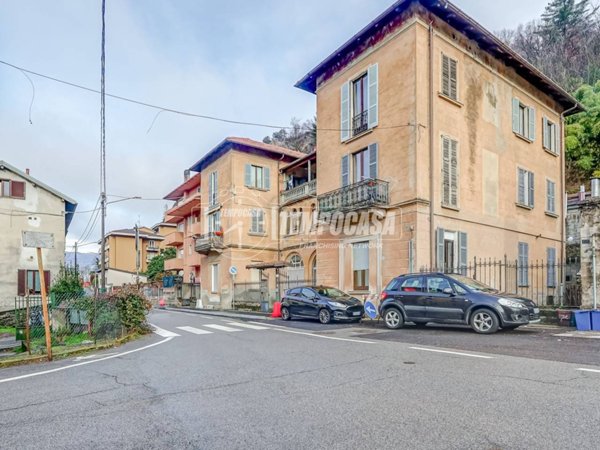 appartamento in vendita a Luino in zona Molino