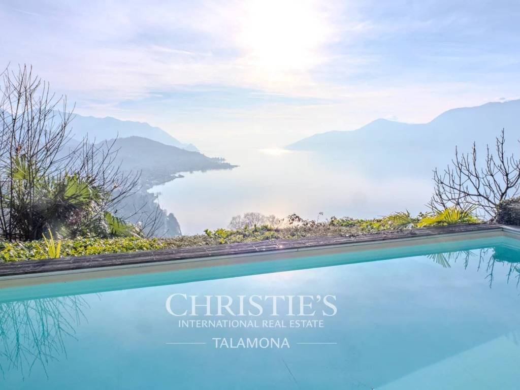 casa indipendente in vendita a Luino