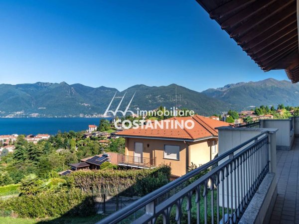 casa indipendente in vendita a Luino