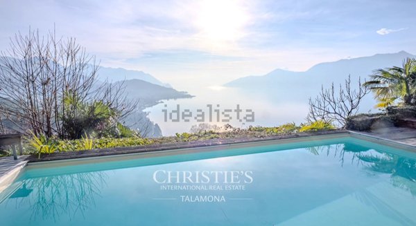 casa indipendente in vendita a Luino