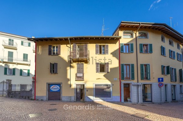 casa semindipendente in vendita a Luino