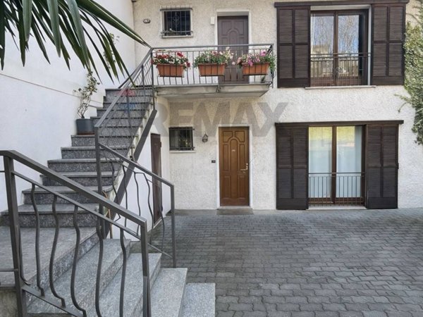 appartamento in vendita a Luino in zona Pezza