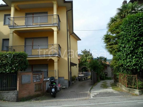 appartamento in vendita a Luino in zona Voldomino