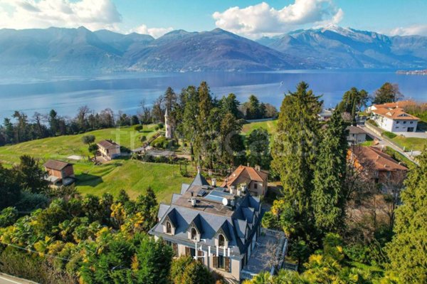 casa indipendente in vendita a Luino