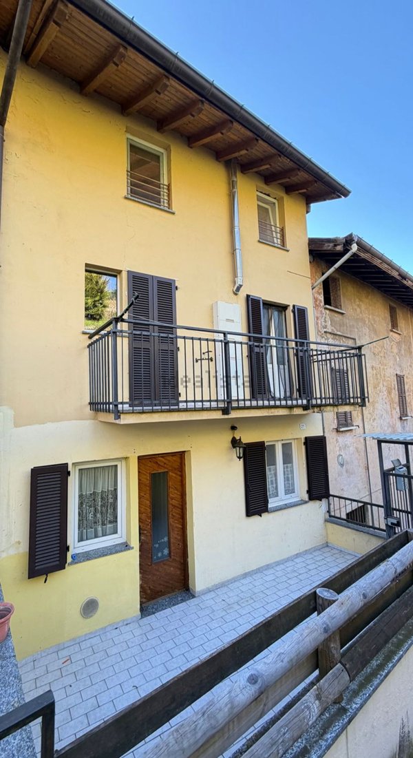 appartamento in vendita a Luino