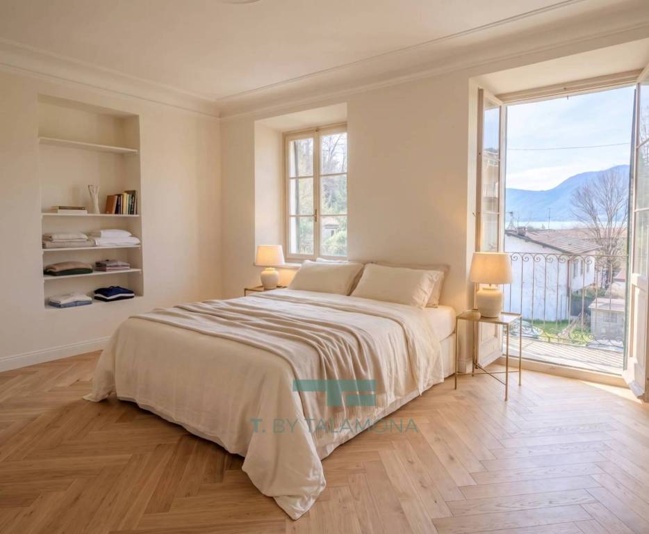 appartamento in vendita a Luino in zona Colmegna