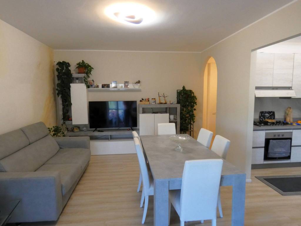 appartamento in vendita a Luino