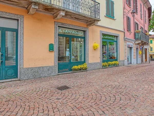 negozio in vendita a Luino